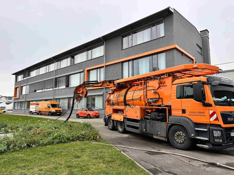Kanal-Türpe - & Kanalsanierung – Rohrreinigung Heilbronn 1 Kanal-Türpe - & Kanalsanierung – Rohrreinigung Heilbronn